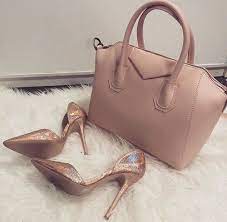 <em>Emily R. - Berlin, Germany</em>